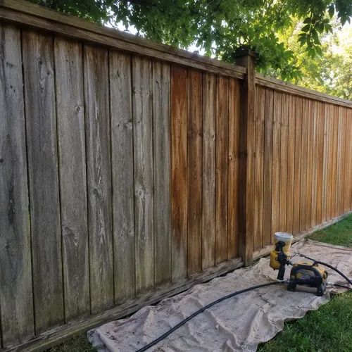 Fence Painting & Staining